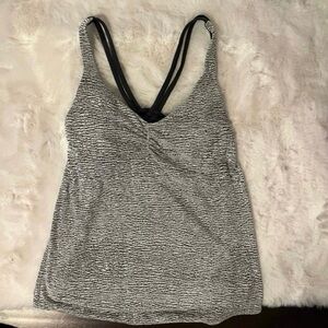 Lululemon movement to movement 2 in 1 tank